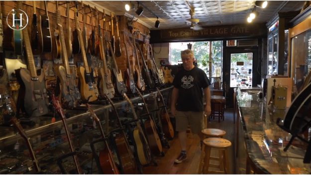 Esta famosa tienda fabrica guitarras con restos de la antigua ciudad de Nueva York