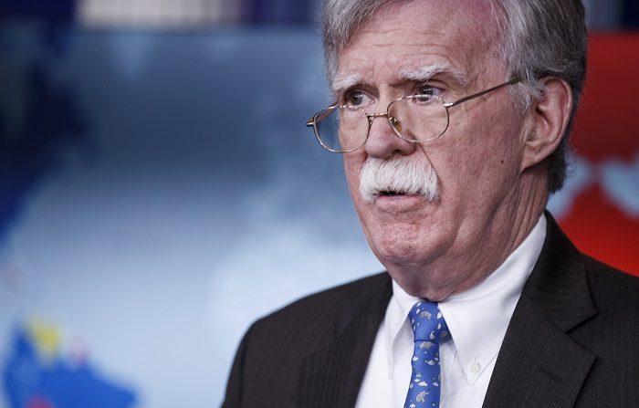 John Bolton, el asesor de seguridad nacional del presidente estadounidense, advirtió hoy al presidente de Venezuela con "Guantánamo" si no acepta pronto una transición. EFE/ Shawn Thew
