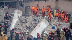 Suben a 21 los muertos por el derrumbe de un edificio en Estambul