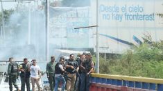 Venezuela ubica nuevos obstáculos en principal puente fronterizo con Colombia