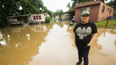 Las fuertes lluvias dejan un muerto y miles de evacuados en California