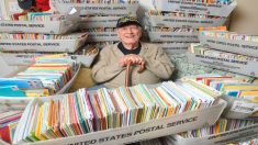 Un veterano de la II Guerra Mundial recibe más de 50.000 tarjetas y cartas por su cumpleaños 96