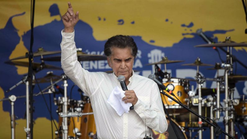 José Luis Rodriguez en el Consierto Venezuela Aid Live el 22 de febrero de 2019 para recolectar ayuda al país en crisis y en dictadura. RAUL ARBOLEDA/AFP/Getty Images)