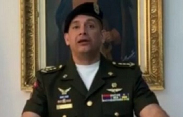 El coronel Pedro Chirinos Dorante, asesor militar adjunto a la misión de Venezuela en las Naciones Unidas se declara en desobediencia al gobierno de Nicolás Maduro. Via VOA