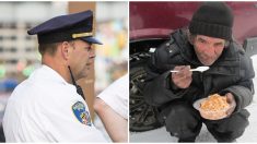 Captan el momento en que un policía se sienta en el piso a compartir su almuerzo con un vagabundo