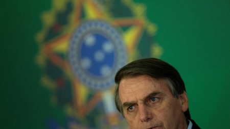 Bolsonaro prevê êxodo se Fernández e Kirchner vencerem eleições nas Argentina