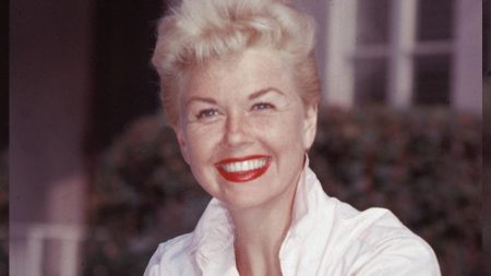 Legendaria estrella de Hollywood Doris Day muere a los 97 años