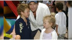 El hijo de Tom Hanks recuerda cómo Luke Perry calmó con globos a 2 niños que lloraban en un avión