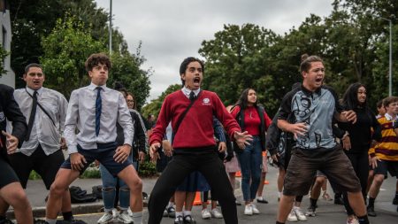 Realizan emotivos Haka honrando las víctimas de las mezquitas de Nueva Zelanda y Australia