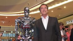 Científicos crean un metal líquido como el de la película Terminator, puede moldearse y doblarse