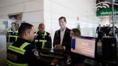 “Bienvenido Presidente”, así recibieron en Migración a Guaidó al entrar a Venezuela