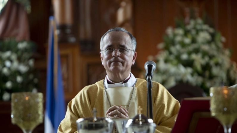 El obispo auxiliar de Managua, monseñor Silvio Báez, en Managua (Nicaragua). EFE/Archivo
