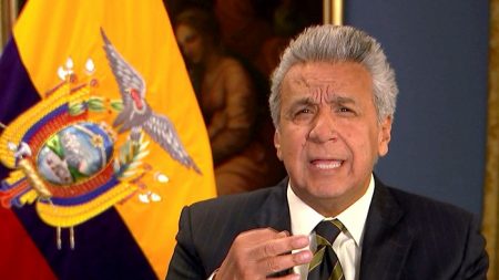 Lenín Moreno advierte del «peligro de tener un narcogobierno de Venezuela»