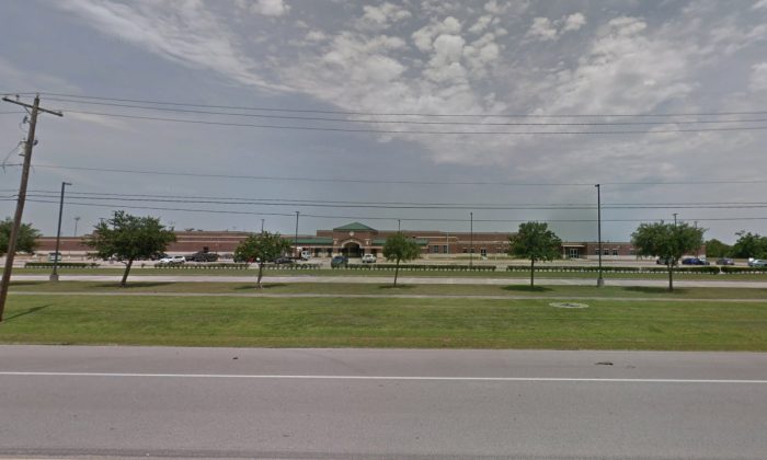 Escuela Secundaria Berry Miller, Pearland, Texas. (Captura de pantalla/Google Maps)