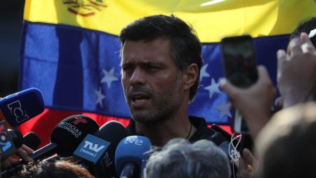 Leopoldo López espera nuevos alzamientos militares y un cambio de gobierno en las próximas semanas