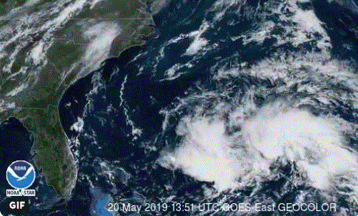 Sistema de baja presión con 70% de probabilidades de convertirse en un ciclón tropical el 20 de mayo de 2019. (Captura de pantalla del Servicio Meteorológico Nacional de Estados Unidos)
