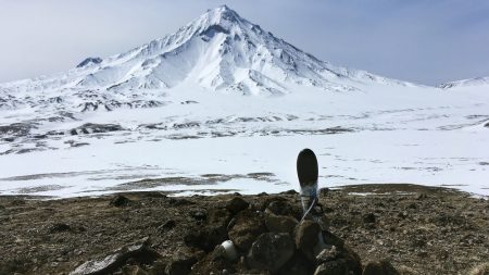 Volcán extinto en Siberia se activó y su inesperada explosión «podría ser catastrófica» en cualquier momento