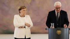 Angela Merkel tiene fuertes temblores ante el público