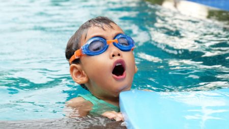 Su hijo perdió la vida en una piscina, ahora lanza una advertencia sobre los peligros a otros padres