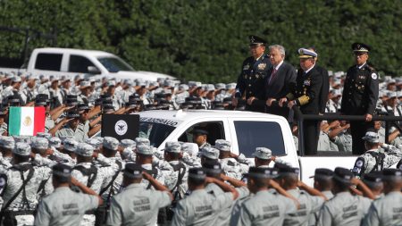 Senadores mexicanos aprueban que la Guardia Nacional tenga control militar