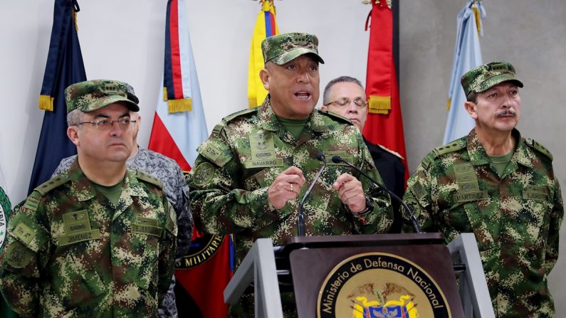 En la imagen, el comandante de las Fuerzas Militares, general Luis Fernando Navarro (c). EFE/Leonardo Muñoz/Archivo
