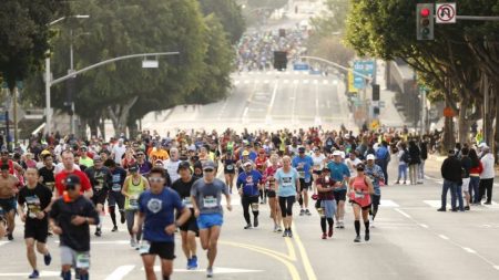 Corredor aparece muerto en un río días después de ser descalificado del Maratón de Los Ángeles