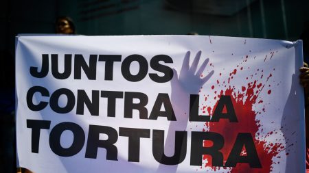 Venezuela: Más de 250 presos políticos han sido torturados, dice ONG