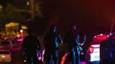 Identifican a pistolero abatido tras matar a 4 personas y dejar 15 heridos en festival de California