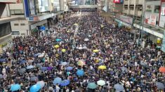 Beijing responde con enojo mientras los hongkoneses continúan protestando