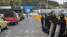 Ecuador dejará pasar a su territorio a venezolanos con visa para tercer país