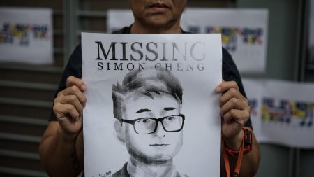 Londres convoca al embajador chino por denuncias de torturas contra empleado