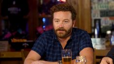 Mujeres denuncian a Iglesia de la Cienciología y al actor Danny Masterson por encubrir abusos sexuales