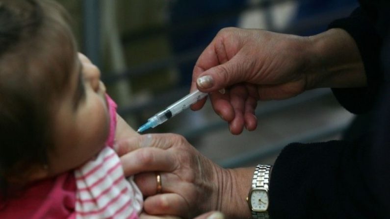  A faixa etária dos menores de um ano não faz parte do calendário nacional de vacinação e corresponde ao grupo mais vulnerável ao sarampo (KewegoSA)