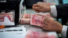 La prensa estatal del régimen chino ataca a los bancos privados