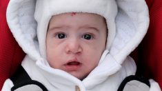Foto de bebé con paladar hendido recibe críticas en redes, luego un extraño le cambia la vida