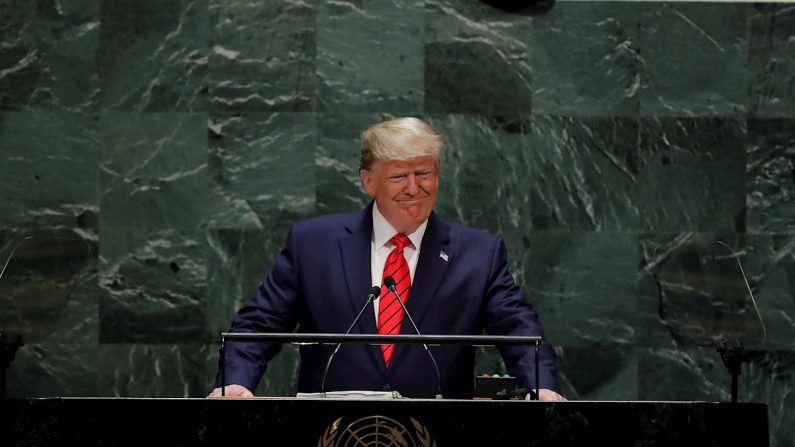 O presidente dos Estados Unidos, Donald J. Trump, participa do debate geral da 74a sessão da Assembléia Geral das Nações Unidas na sede das Nações Unidas em Nova Iorque, em 24 de setembro de 2019 (EFE / EPA / JUSTIN LANE)