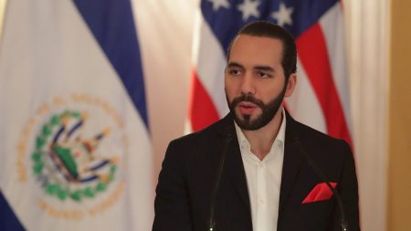 El Salvador llega a 78 contagios del virus del PCCh y amplía cuarentena domiciliar