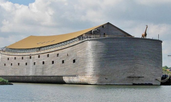 Um carpinteiro holandês que construiu uma réplica da Arca de Noé disse que iria partir para Israel (Creative Commons Attribution-Share Alike 3.0 Unported license)