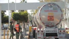 Autoridades cierran gasolineras amenazadas para que no brinden servicio a militares mexicanos