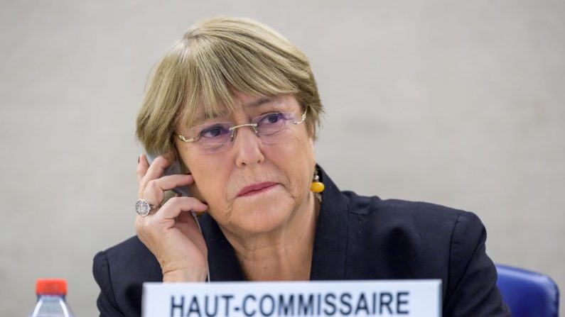 La alta comisionada de las Naciones Unidas para los Derechos Humanos, Michelle Bachelet, participa en la sesión de apertura de un Consejo de Derechos Humanos de las Naciones Unidas el 9 de septiembre de 2019 en Ginebra. (Fabrice Coffrini/AFP/Getty Images)
