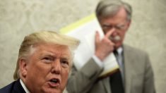 Trump dice que Bolton se «pasó de la raya» en la política hacia Venezuela