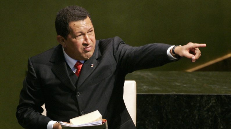 El presidente venezolano Hugo Chávez en la 61ª sesión de la Asamblea General de las Naciones Unidas en Nueva York el 20 de septiembre de 2006. (TIMOTHY A. CLARY/AFP/Getty Images)
