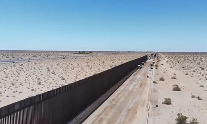Muro de Calexico perto de San Luis, Arizona, no fim de semana (CBP)
