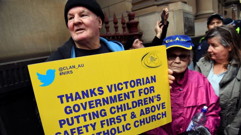 O cardeal australiano George Pell apareceu na Suprema Corte de Victoria em Melbourne em 21 de agosto de 2019. - O cardeal católico George Pell foi enviado de volta à prisão depois que um tribunal australiano rejeitou seu apelo histórico contra condenações por abuso sexual infantil (Foto por WILLIAM WEST / AFP / Getty Images)