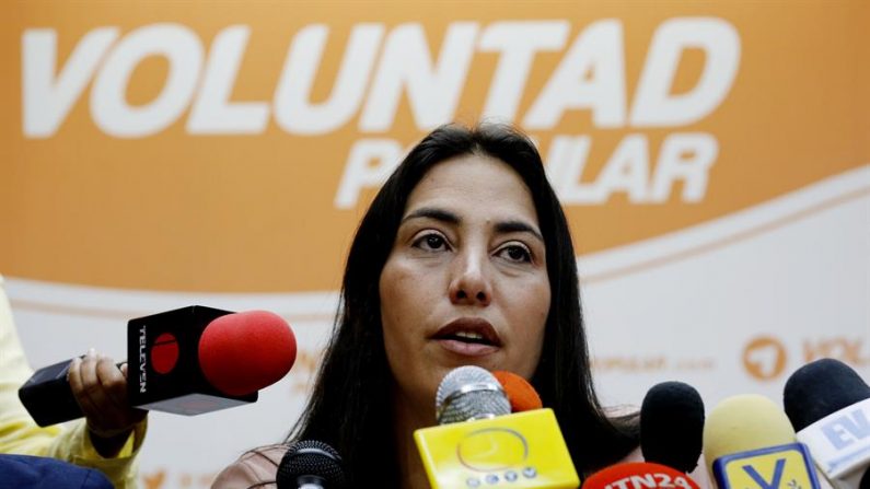 En nota de prensa, la diputada Adriana Pichardo indicó que los llamados comandos por la libertad, que se juramentaron este viernes en todas las regiones, "articularán protestas sociales, generarán propuestas y mantendrán contacto directo con los venezolanos que luchan día a día por el cambio". EFE/Leonardo Muñoz/Archivo
