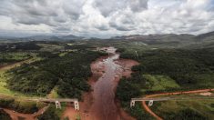 Rotura de una represa minera deja aislado a un pueblo en Brasil