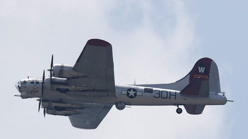 Un B-17 "Fortaleza Volante" en Washington, DC, el 8 de mayo de 2015. (Andrew Caballero-Reynolds/AFP/Getty Images)

