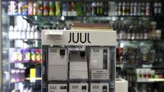 Juul suspende venta de cigarrillos electrónicos con sabor a frutas y postres por alza de enfermedades pulmonares