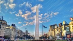 El profeta argentino Parravicini dice que fue abducido por un ovni en el obelisco de Buenos Aires