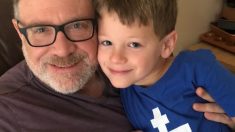 Padre gana custodia conjunta sobre su hijo de 7 años cuya madre quiere convertirlo en transgénero